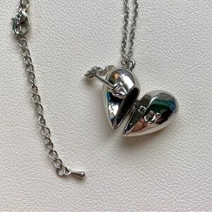 Silver Heart Pendant Necklace